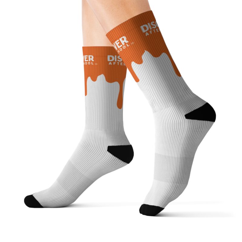 Discover Socks - White - Image 3